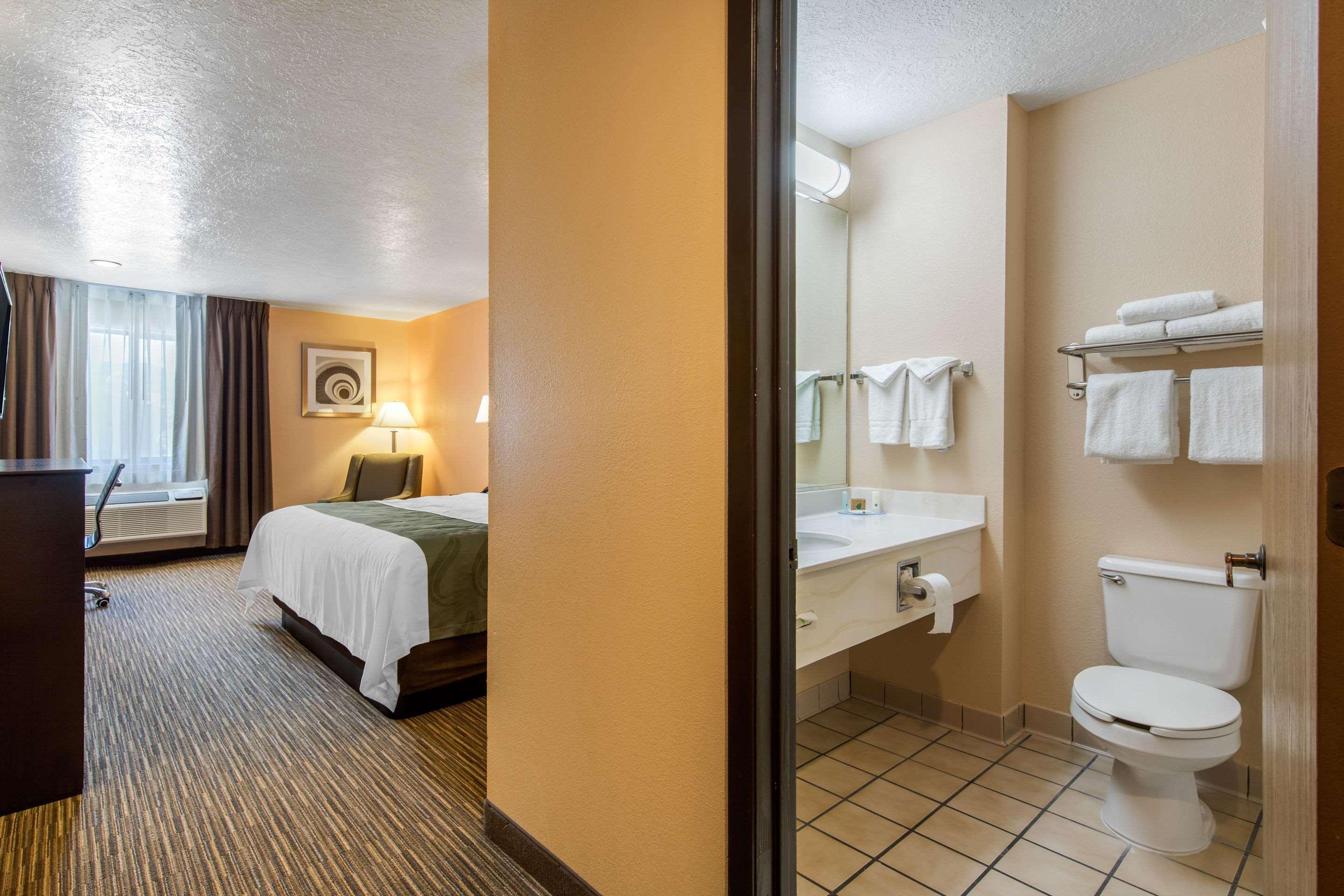 Quality Inn & Suites Albuquerque North Near Balloon Fiesta Park Εξωτερικό φωτογραφία