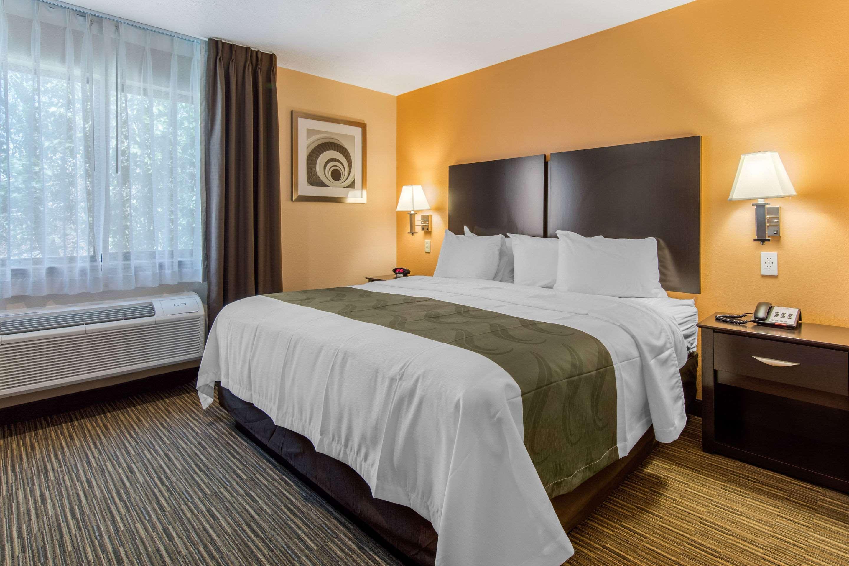 Quality Inn & Suites Albuquerque North Near Balloon Fiesta Park Εξωτερικό φωτογραφία