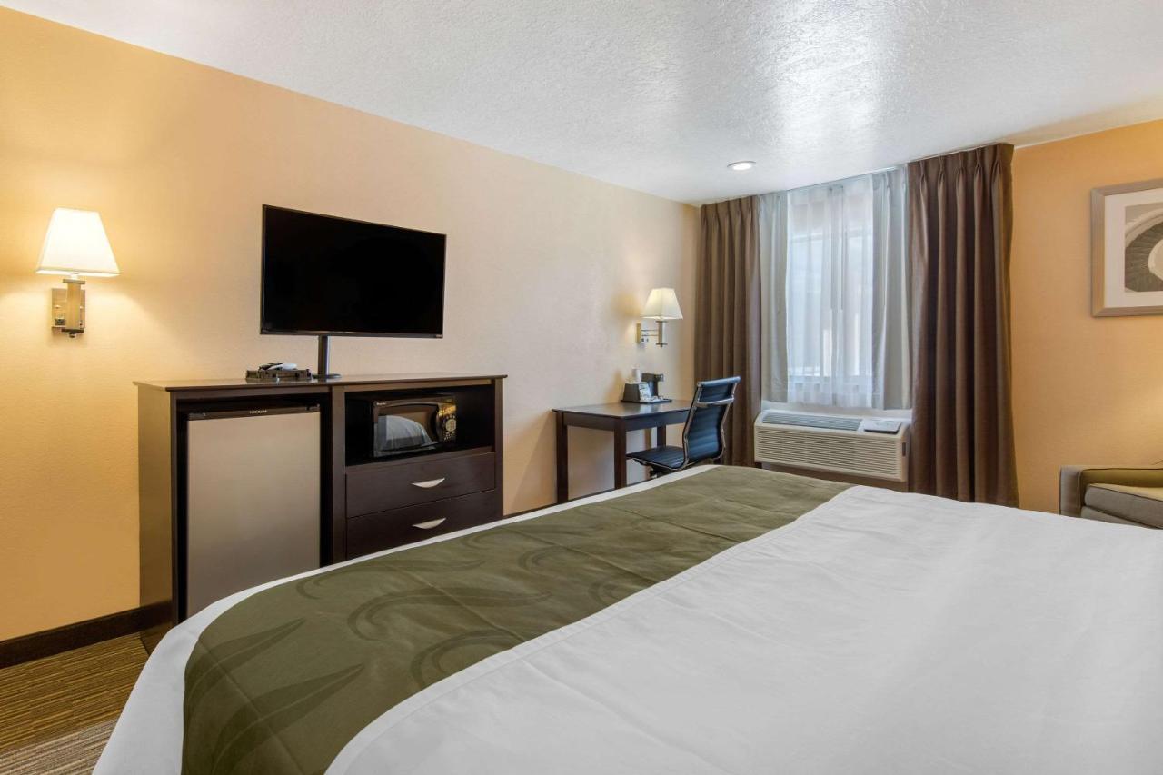 Quality Inn & Suites Albuquerque North Near Balloon Fiesta Park Εξωτερικό φωτογραφία